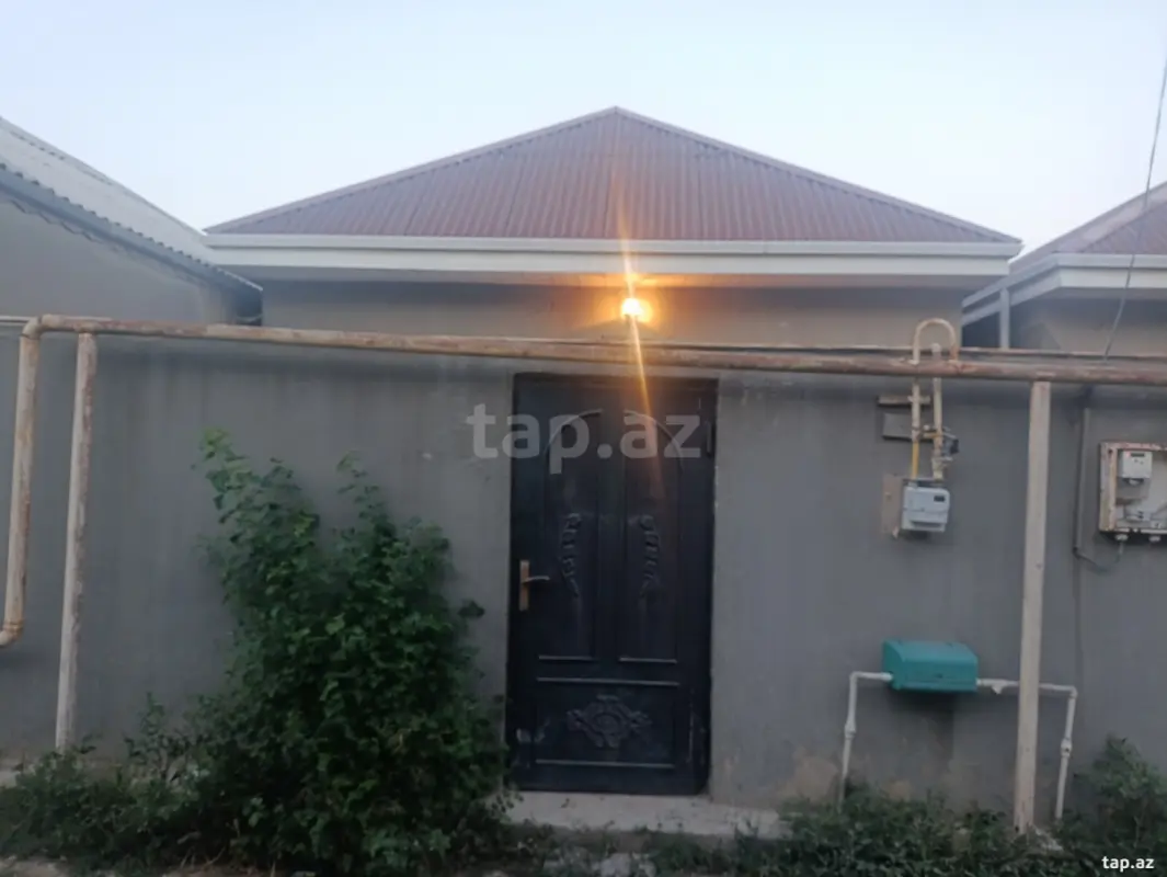 Satılır 2 otaqlı həyət evi 100 m²