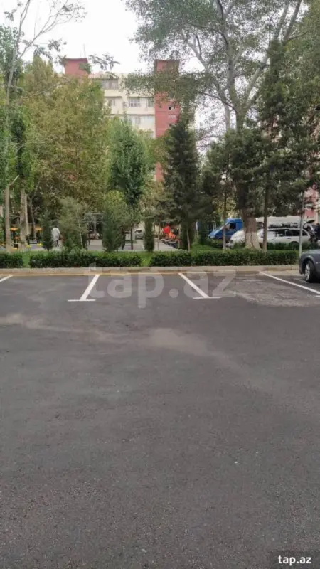 Satılır 4 otaqlı mənzil 110 m²