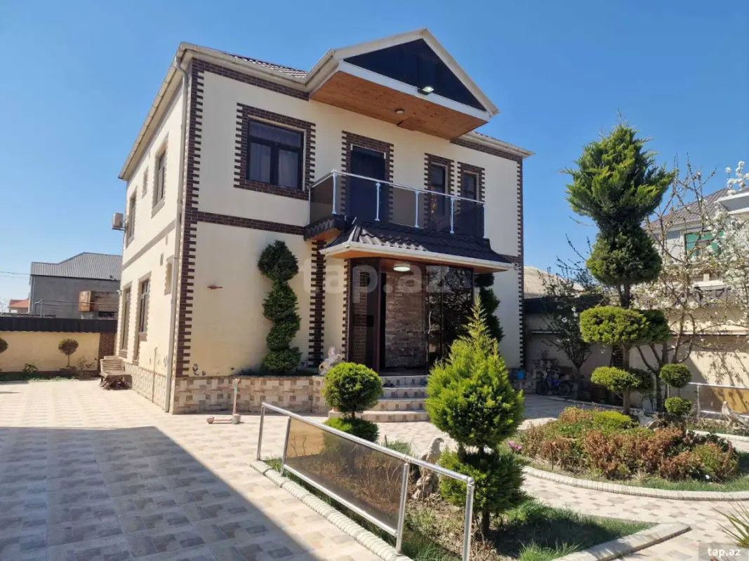 Satılır 6 otaqlı həyət evi 193 m²