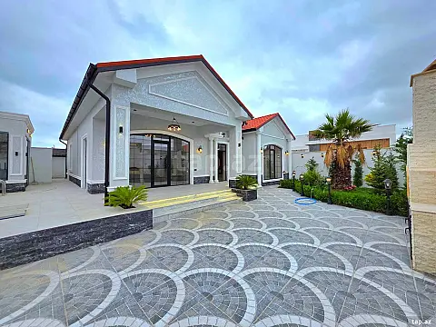 Satılır 4 otaqlı həyət evi 180 m² — Bakı, Mərdəkan 4 otaq 180.00 m²