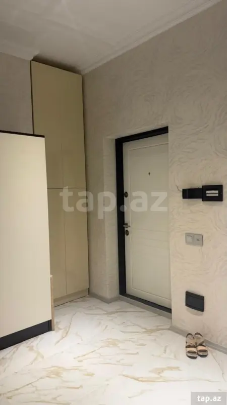 Kirayə verilir 2 otaqlı yeni tikili 75 m²