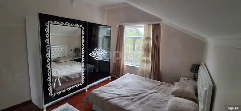 Satılır 4 otaqlı həyət evi 220 m² — Quba 4 otaq 220.00 m²