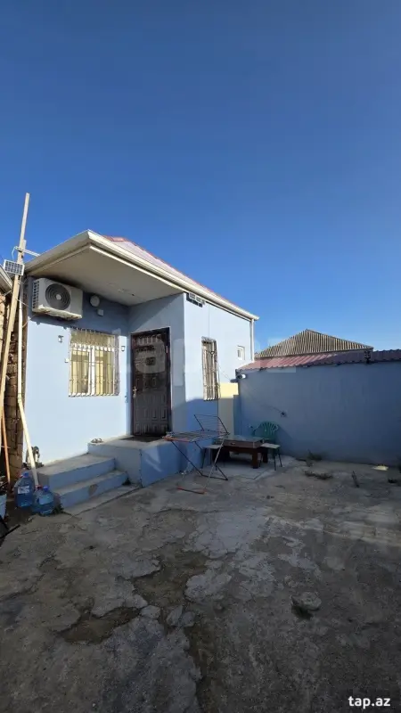 Satılır 6 otaqlı həyət evi 65 m²