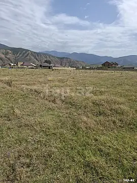 Satılır torpaq sahəsi — Şəki