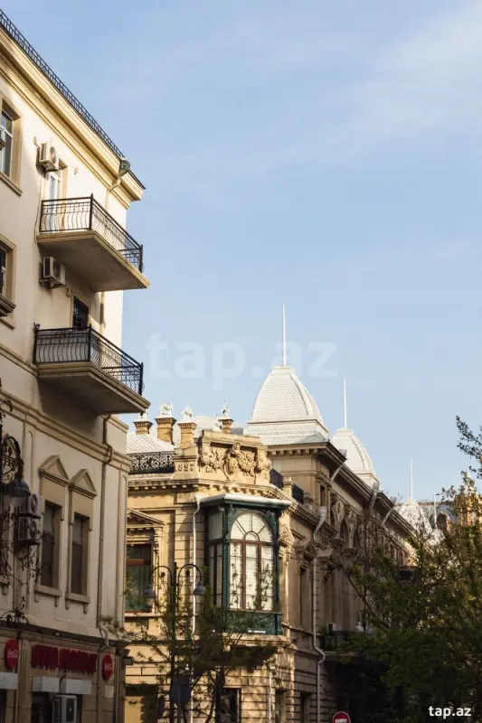 Kirayə verilir 2 otaqlı mənzil 82 m²