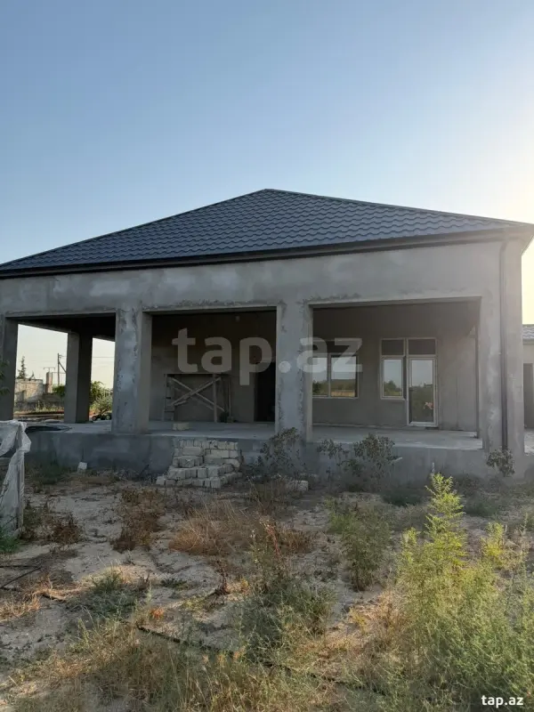Satılır 4 otaqlı həyət evi 161 m²