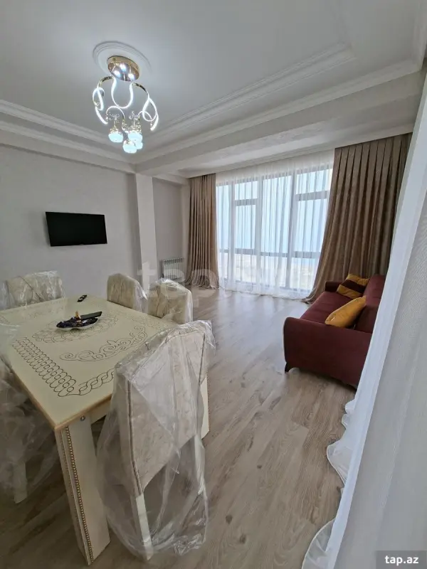 Kirayə verilir 3 otaqlı yeni tikili 95 m²