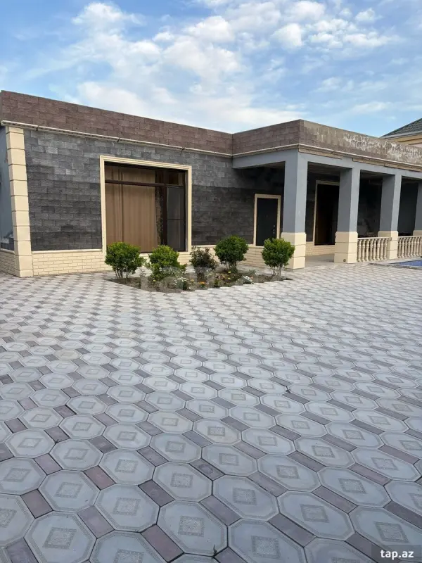 Satılır 3 otaqlı həyət evi 160 m²