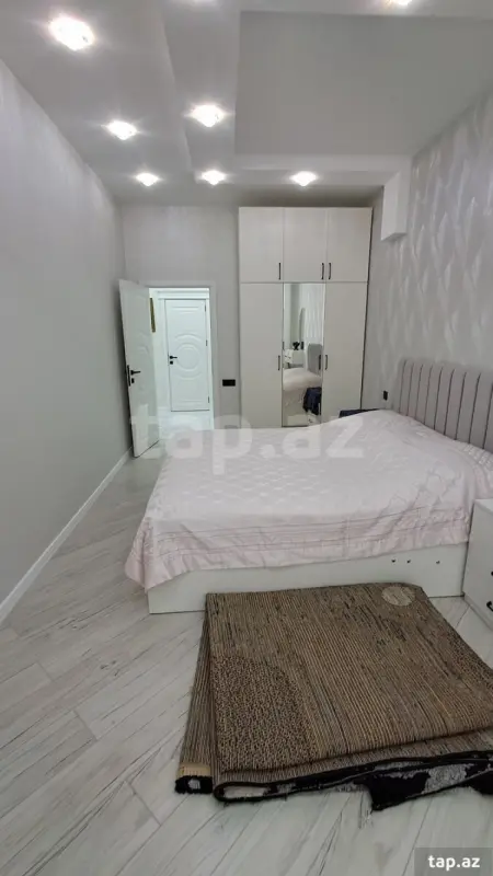 Kirayə verilir 2 otaqlı yeni tikili 70 m²