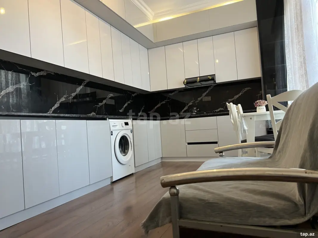 Satılır 7 otaqlı həyət evi 174 m²