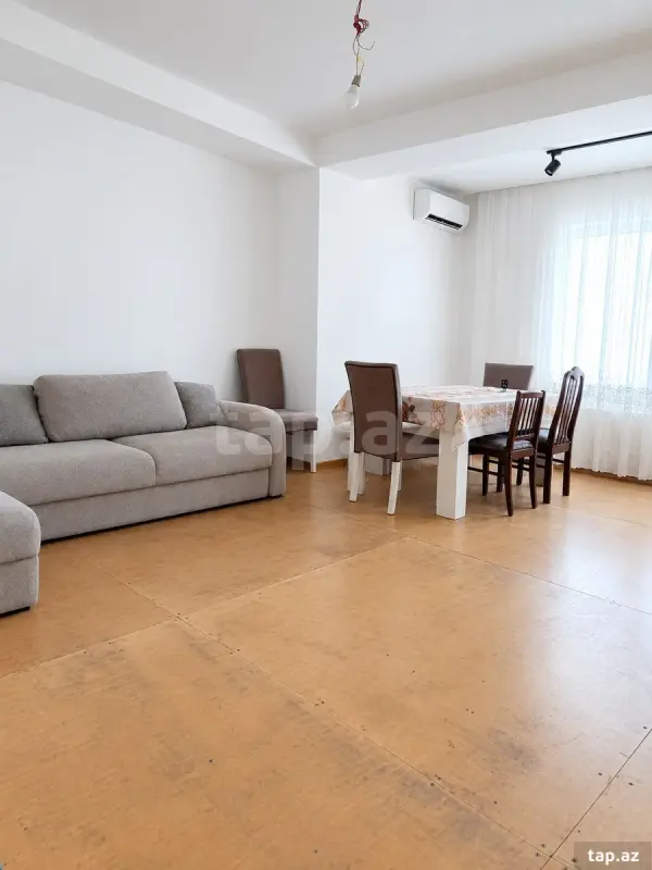 Satılır 3 otaqlı yeni tikili 72 m²