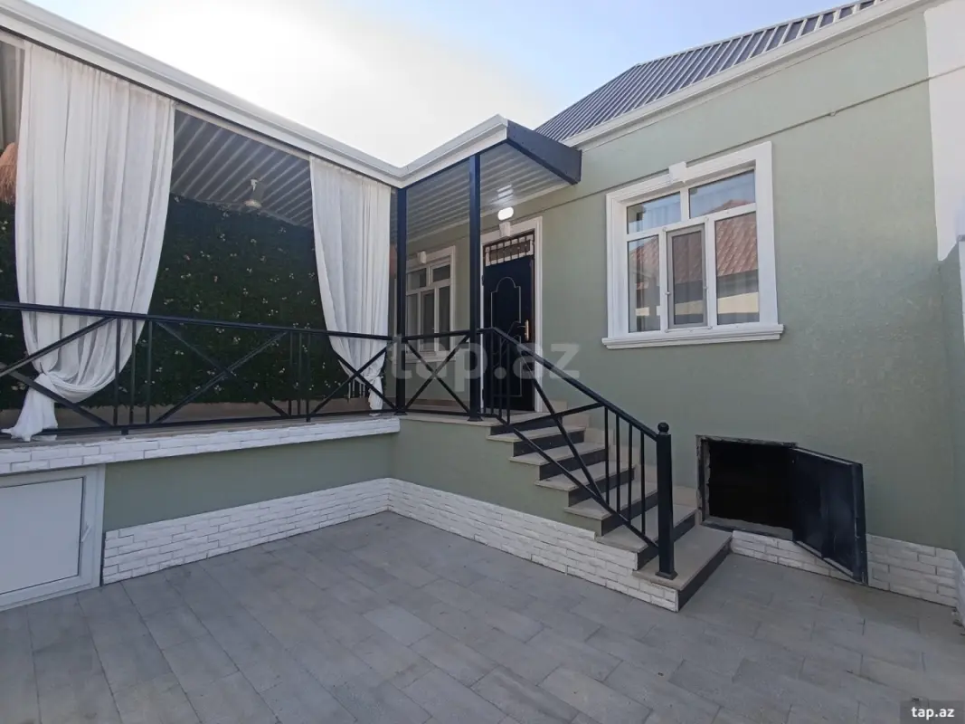 Satılır 3 otaqlı həyət evi 200 m²