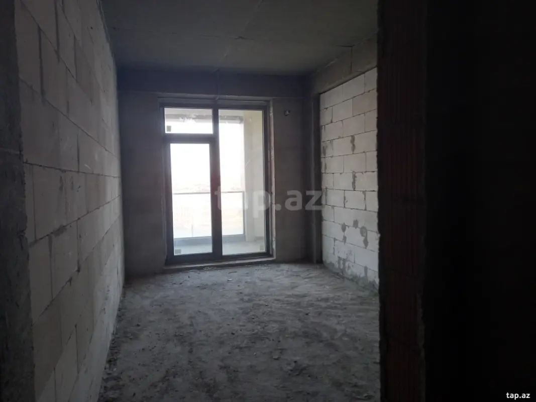 Satılır 3 otaqlı yeni tikili 120 m²