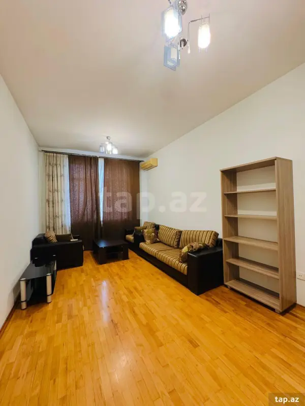 Kirayə verilir 2 otaqlı yeni tikili 85 m²