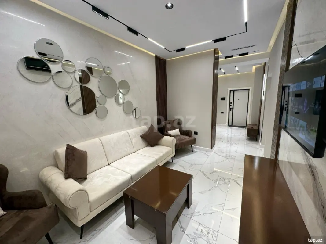 Kirayə verilir 2 otaqlı yeni tikili 65 m²