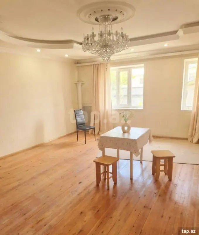 Satılır 4 otaqlı mənzil 95 m²