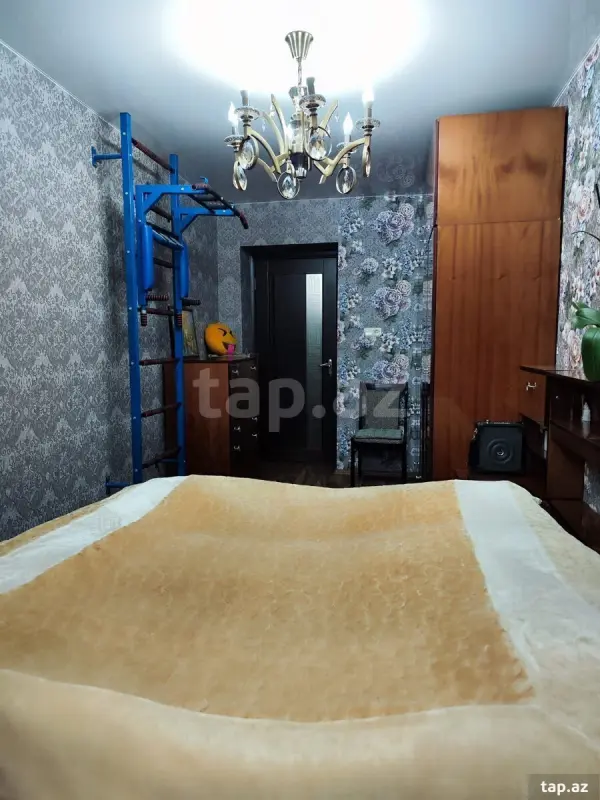 Kirayə verilir 4 otaqlı mənzil 75 m²