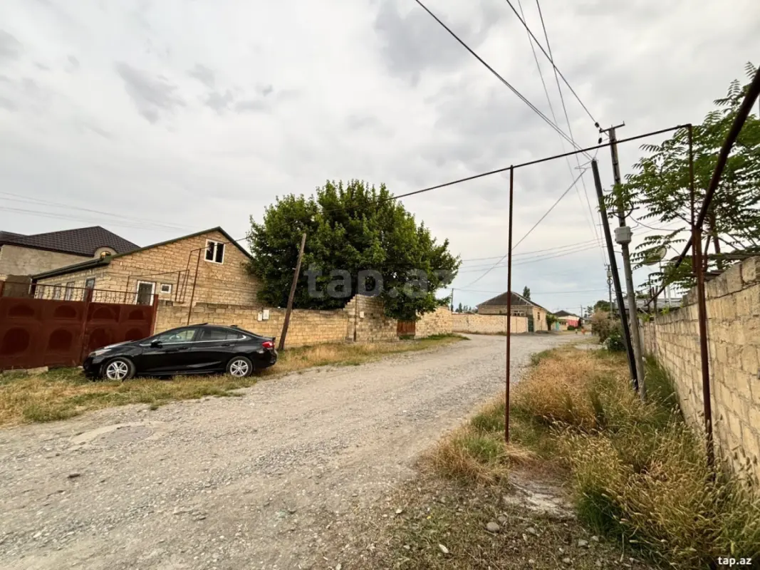Satılır 4 otaqlı həyət evi 157 m²