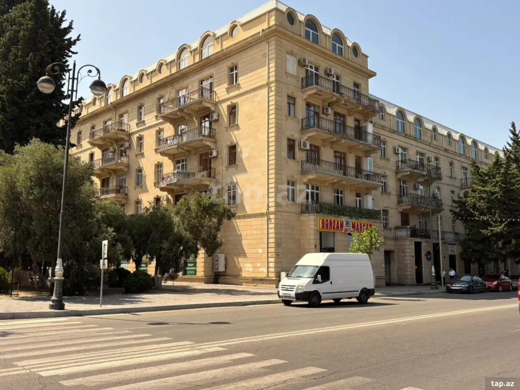 Satılır 2 otaqlı mənzil 56.2 m²