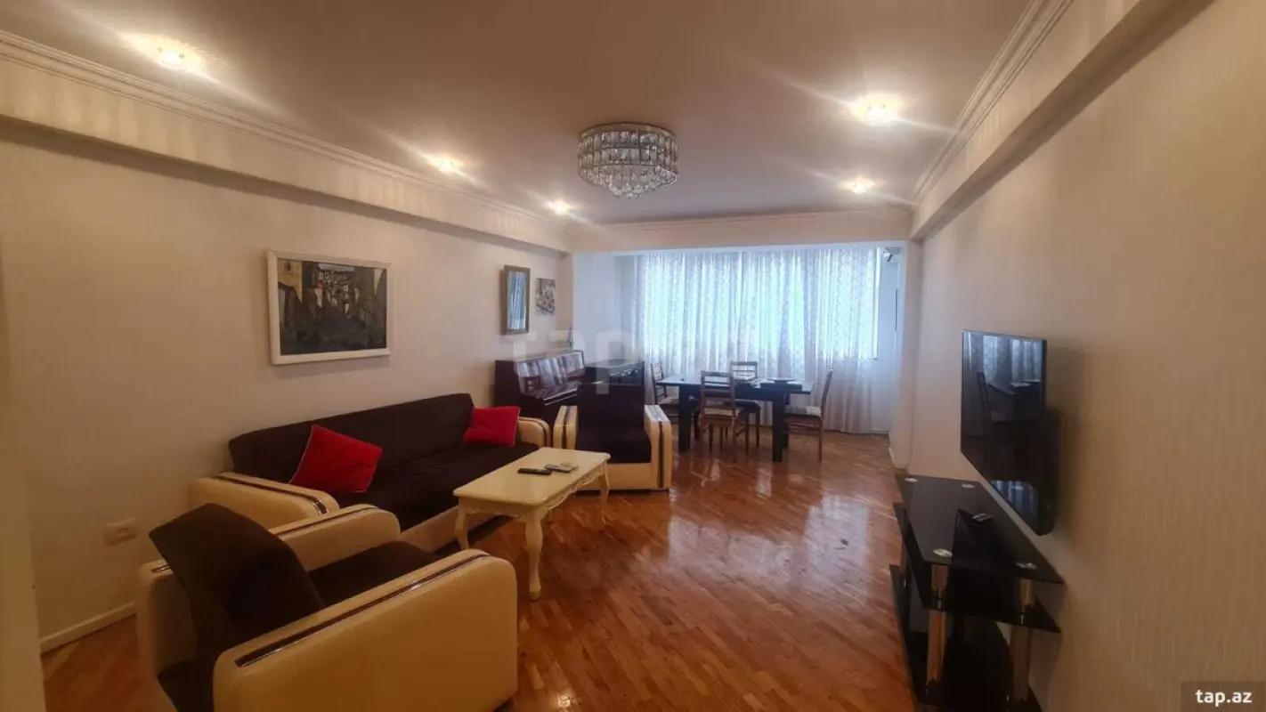 Kirayə verilir 3 otaqlı mənzil 90 m²