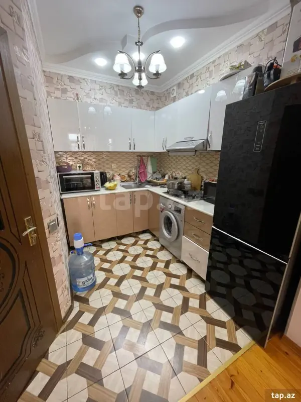 Kirayə verilir 2 otaqlı yeni tikili 50 m²
