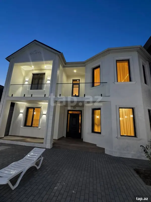 Satılır 5 otaqlı həyət evi 250 m²