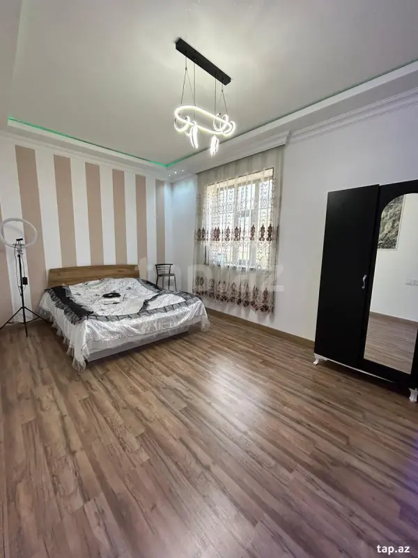 Satılır 4 otaqlı həyət evi 120 m²