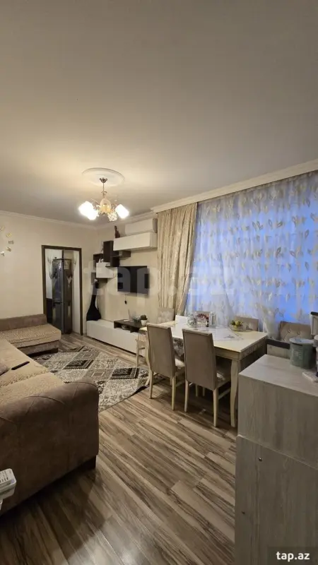 Satılır 2 otaqlı mənzil 42 m²