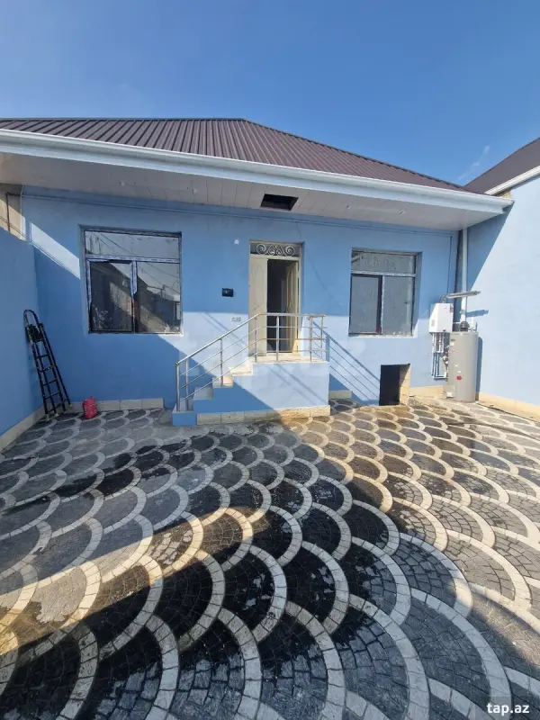 Satılır 4 otaqlı həyət evi 100 m²