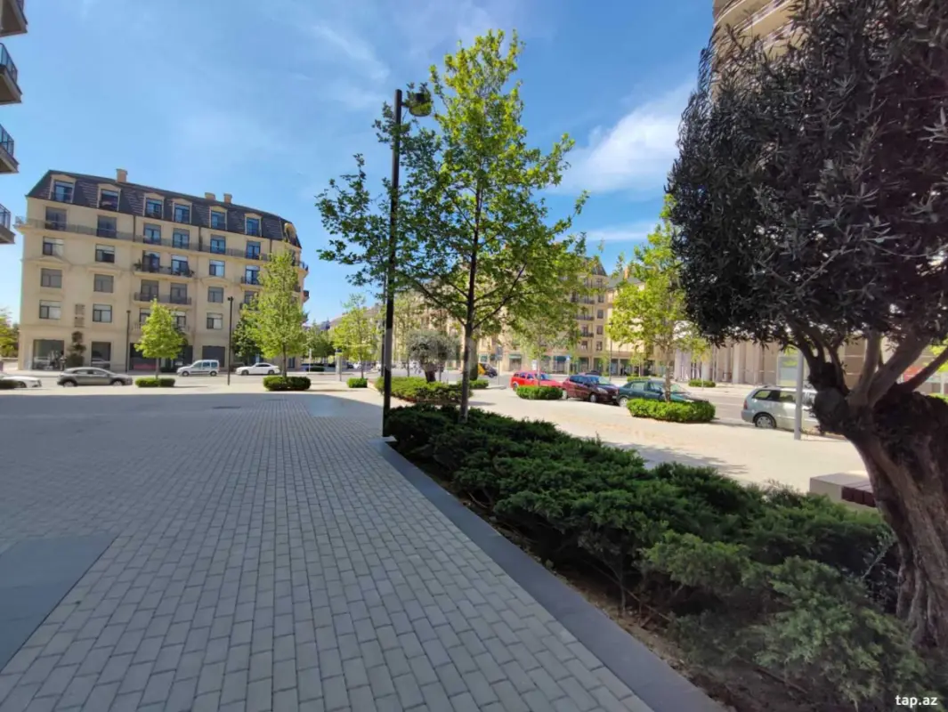 Satılır 3 otaqlı yeni tikili 136 m²