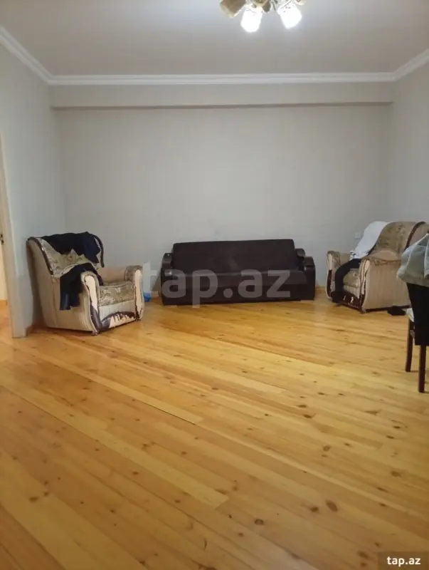 Kirayə verilir 3 otaqlı yeni tikili 120 m²