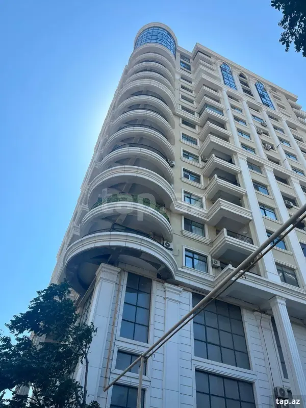 Satılır 2 otaqlı yeni tikili 78 m²