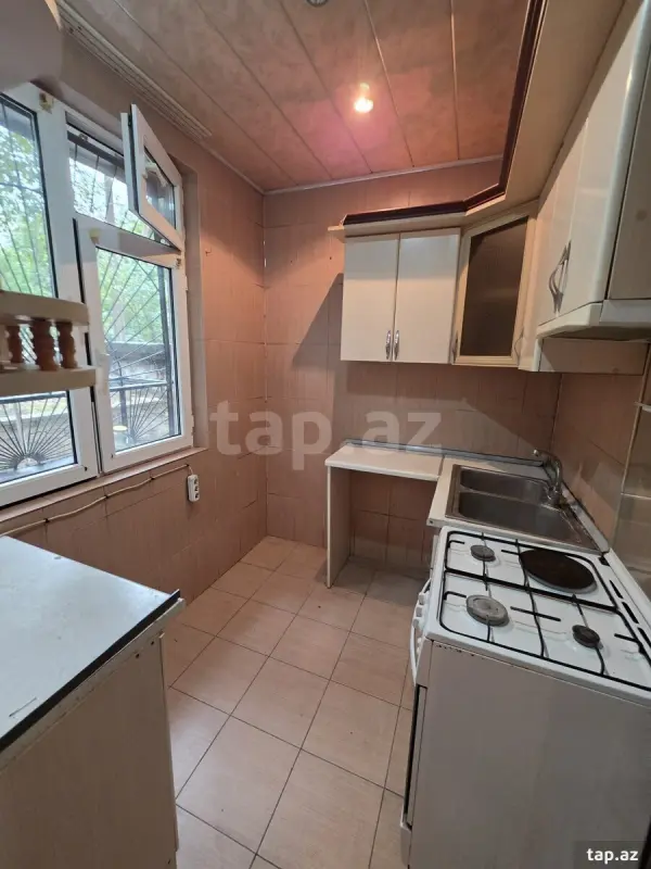 Kirayə verilir 2 otaqlı mənzil 50 m²