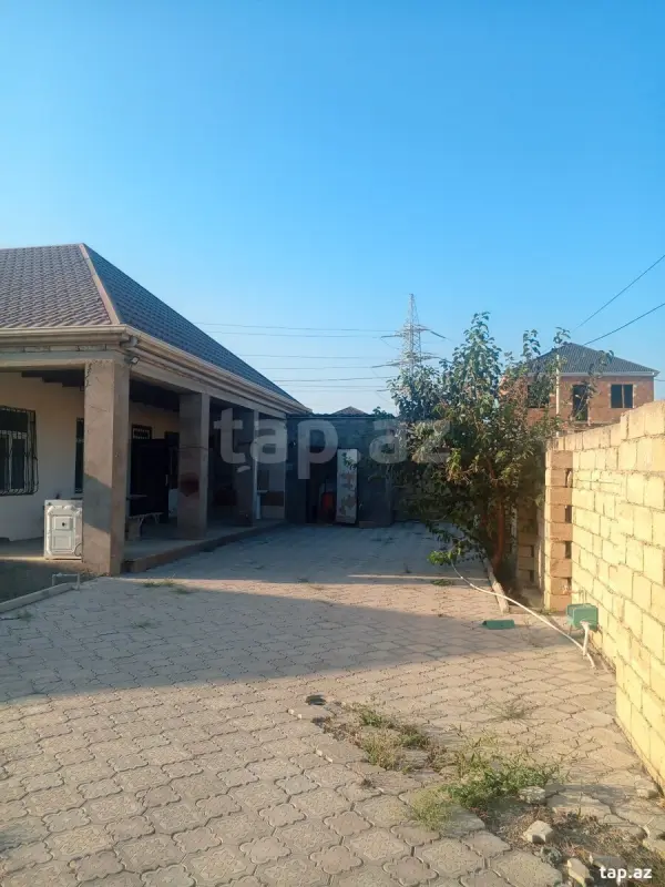 Satılır 4 otaqlı həyət evi 157 m²