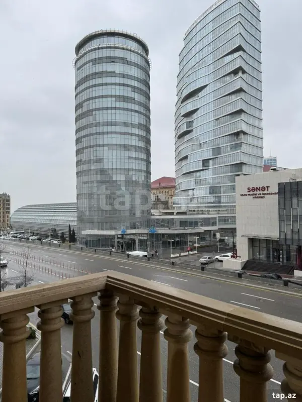 Satılır 2 otaqlı yeni tikili 64 m²