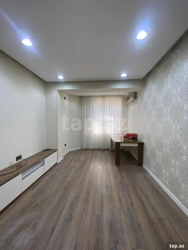 Satılır 2 otaqlı yeni tikili 50 m²