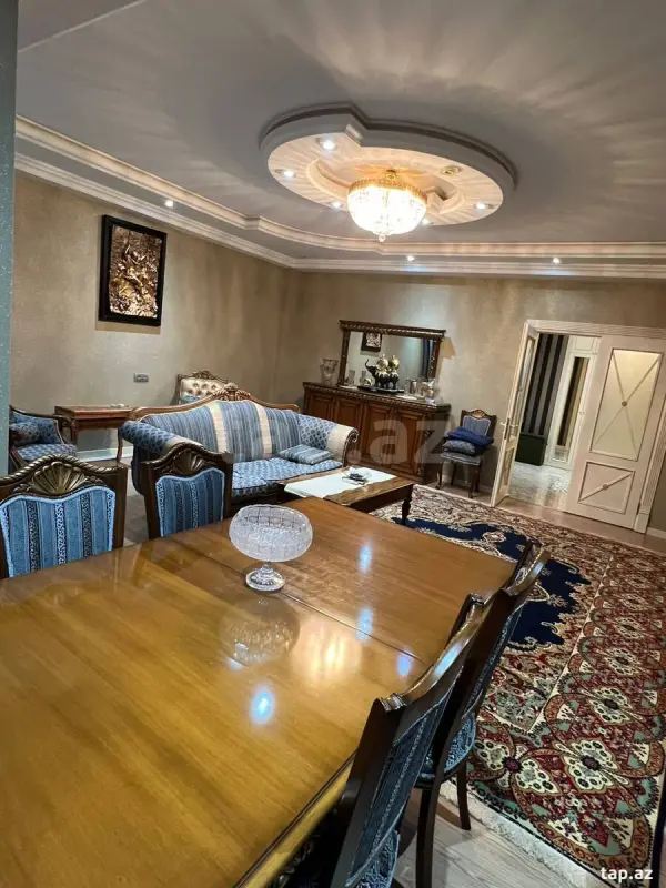 Satılır 4 otaqlı yeni tikili 175 m²