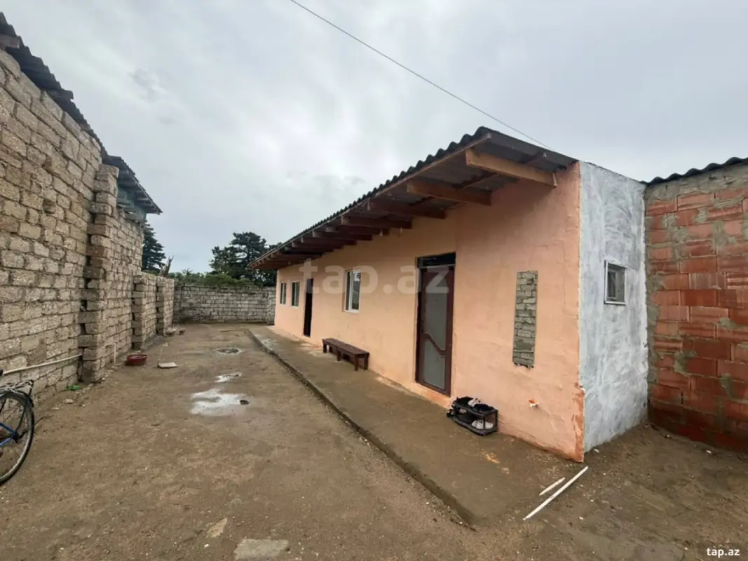 Satılır 2 otaqlı həyət evi 50 m²
