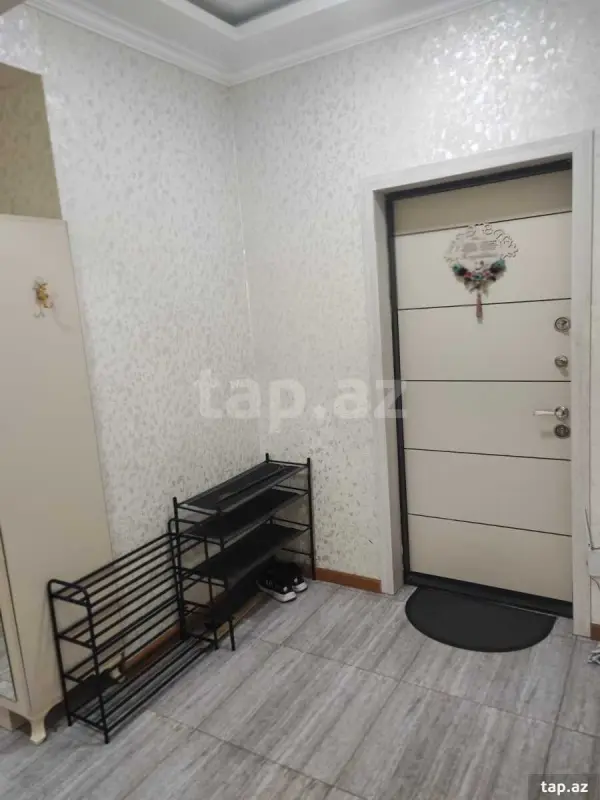 Kirayə verilir 3 otaqlı yeni tikili 97 m²
