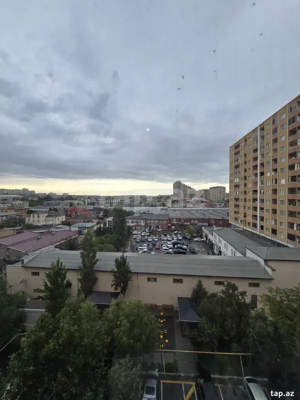 Kirayə verilir 4 otaqlı mənzil 100 m²