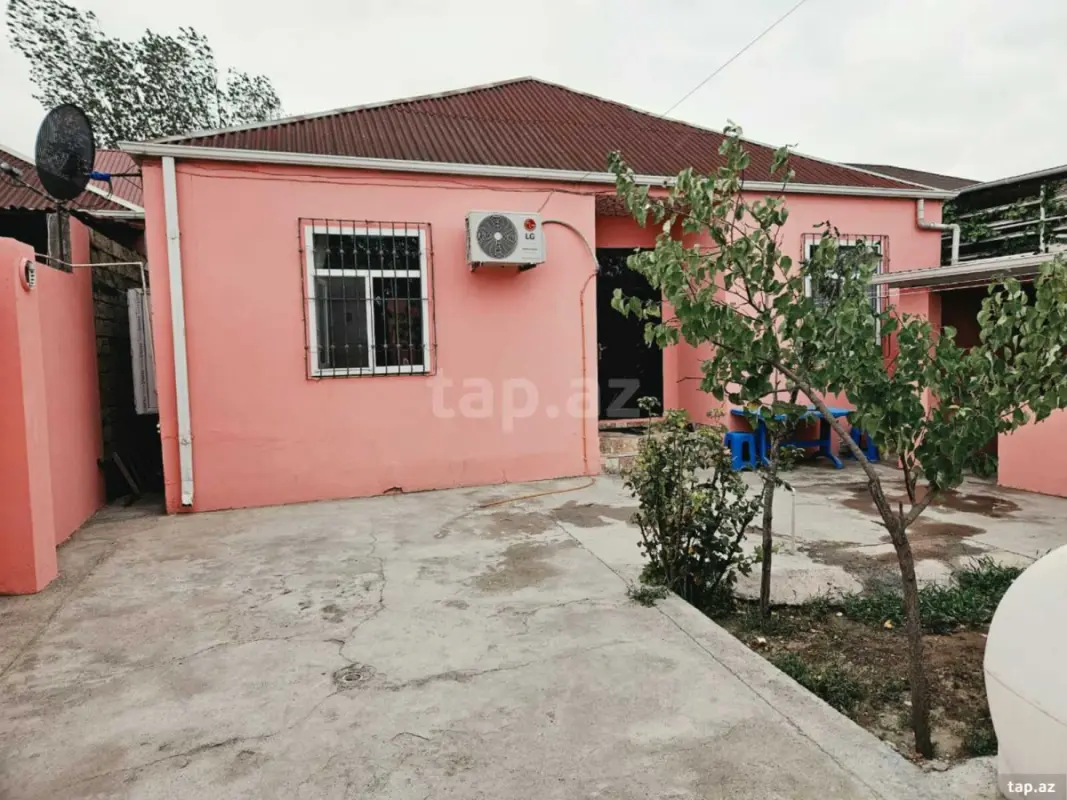Satılır 4 otaqlı həyət evi 90 m²