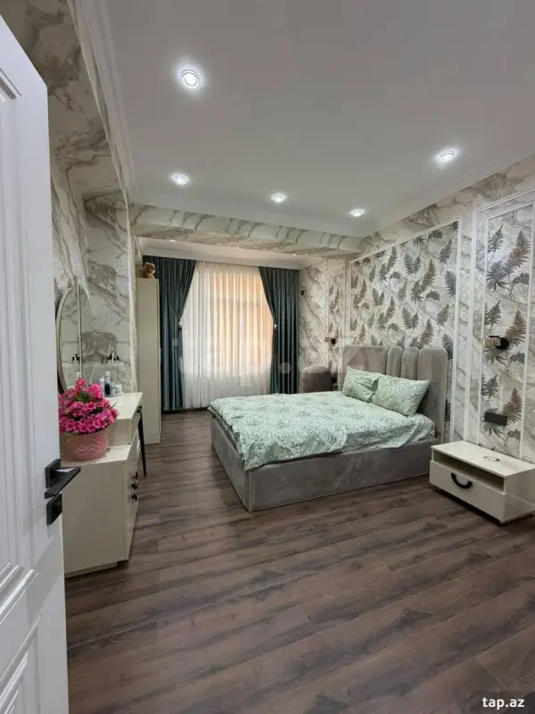 Satılır 3 otaqlı yeni tikili 107 m²