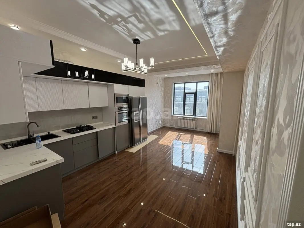 Satılır 3 otaqlı yeni tikili 110 m²