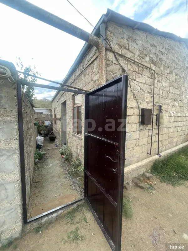Satılır 3 otaqlı həyət evi 90 m²
