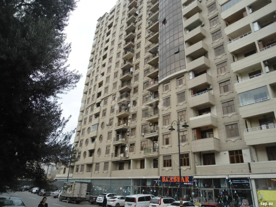 Satılır 3 otaqlı yeni tikili 147 m²