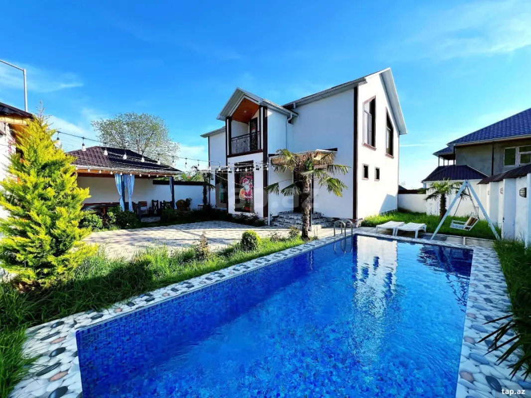 Kirayə verilir 5 otaqlı həyət evi 240 m²