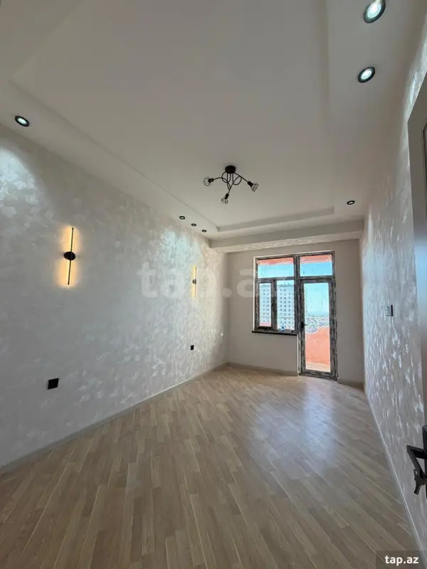 Satılır 2 otaqlı yeni tikili 61 m²