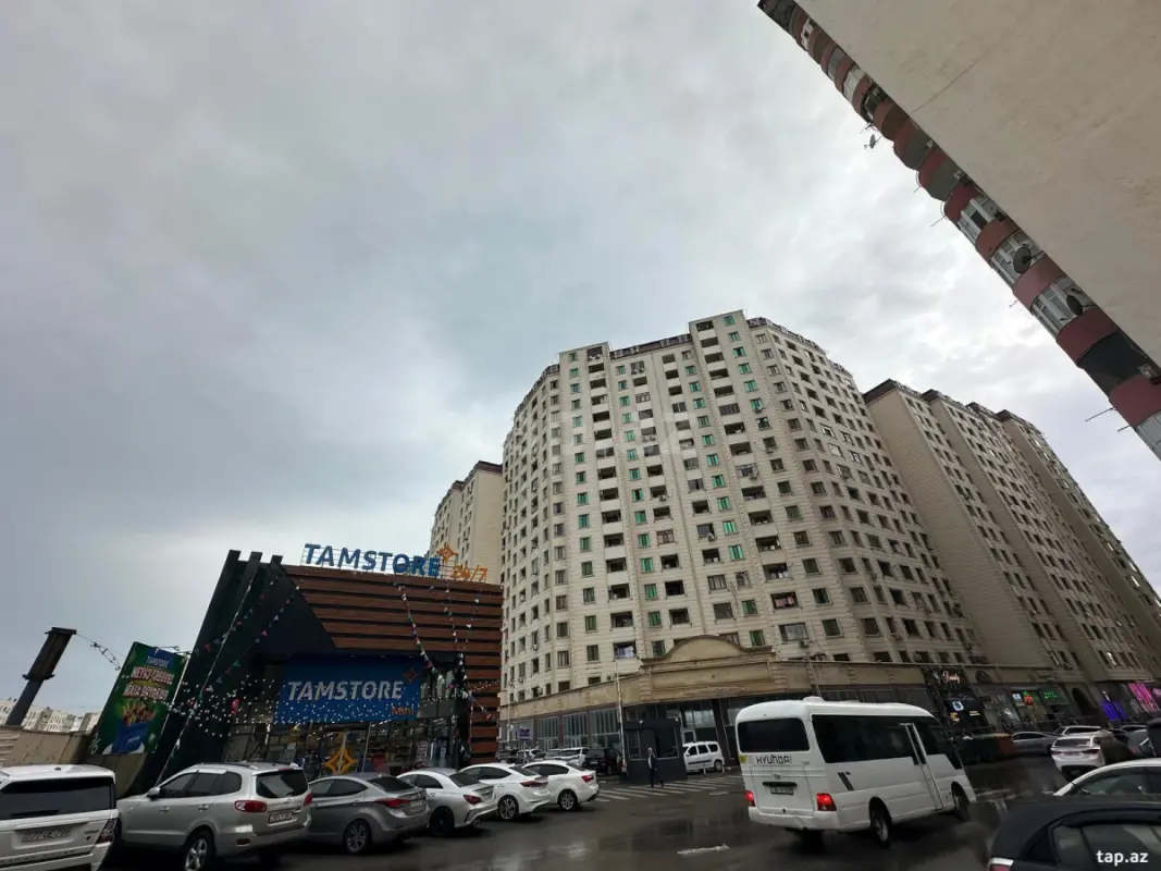 Satılır 3 otaqlı yeni tikili 105 m²
