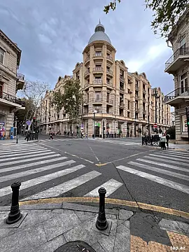 Satılır 3 otaqlı mənzil 130 m² — Bakı, Sahil qəs. 3 otaq 130.00 m²