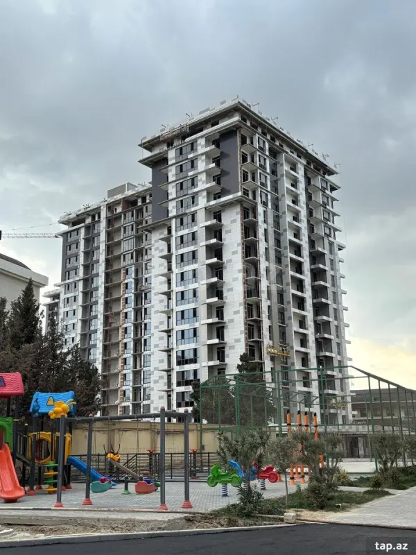 Satılır 3 otaqlı yeni tikili 127 m²